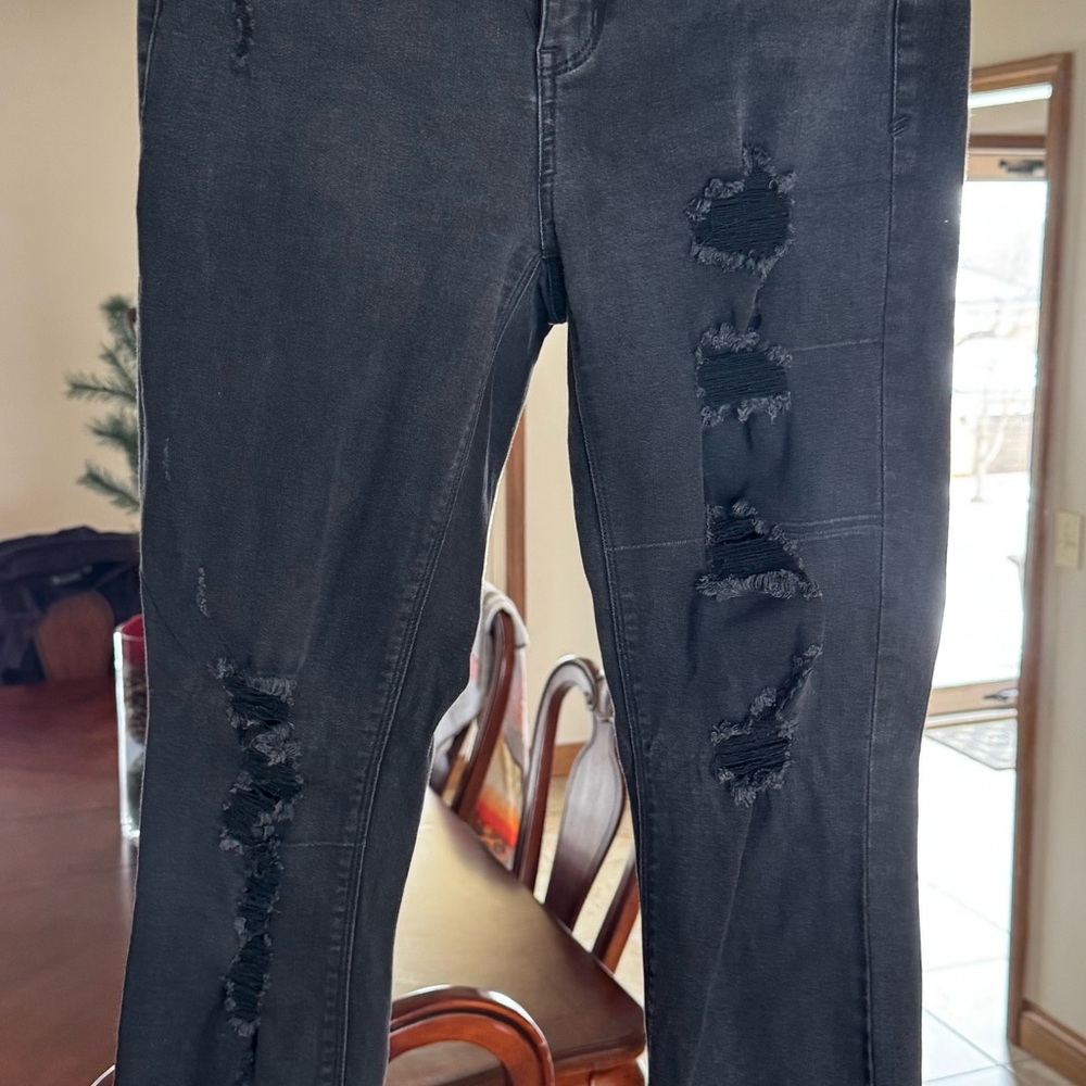 Mudd Black Distressed Skinny Jeans